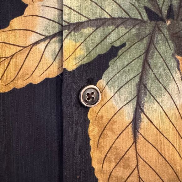 Tommy Bahama Mens Large Black Gold Leaf Silk Button Up Hawaiian Shirt Resortwear - Picture 4 of 6